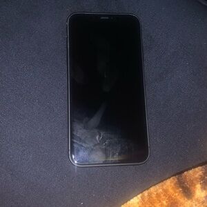i’m selling a iphone 12 , i just don’t have no use for it nomo